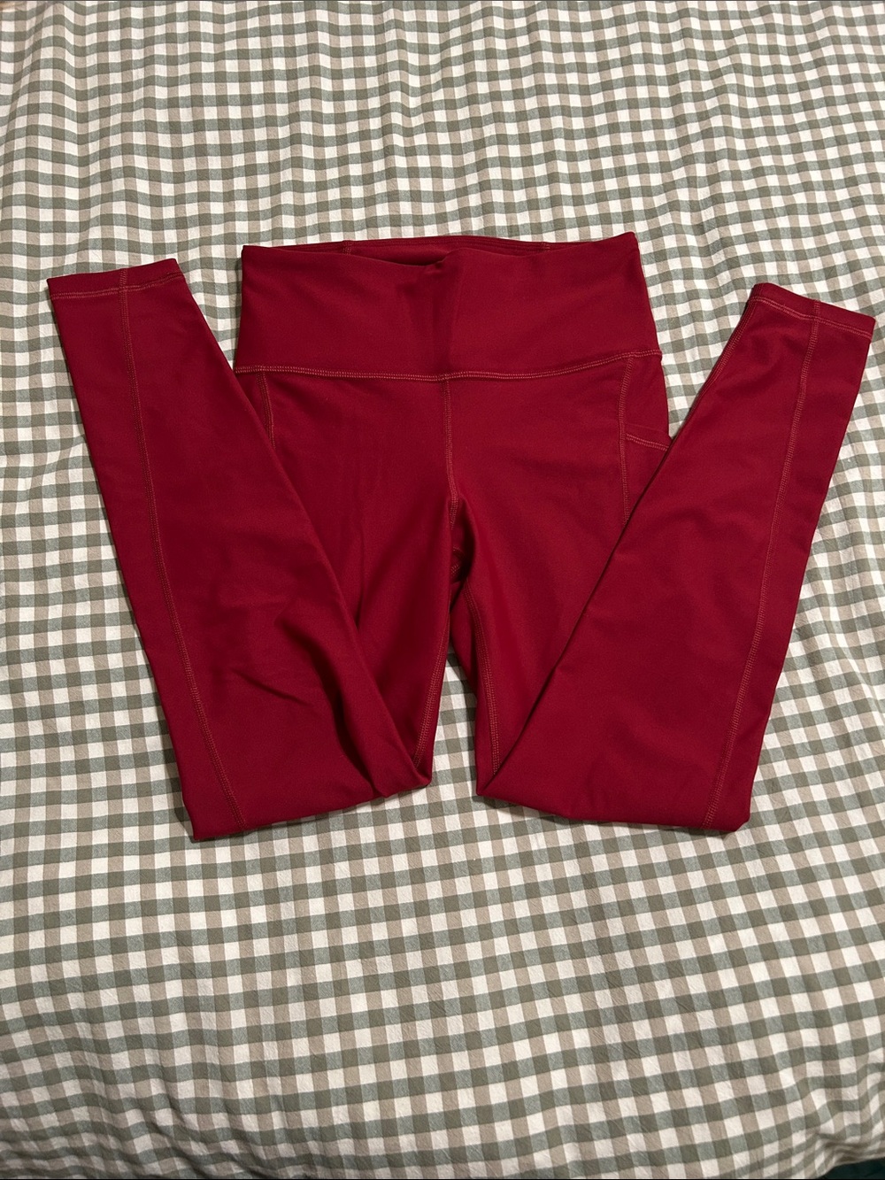 Old Navy Women’s burgundy workout leggings